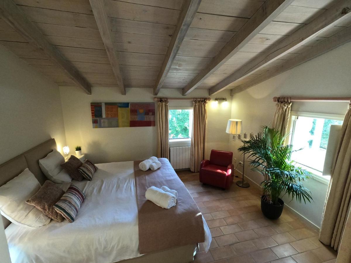 B&B Can Jan Sant Ferriol Buitenkant foto