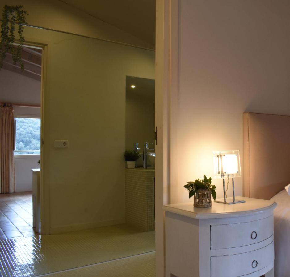 B&B Can Jan Sant Ferriol Buitenkant foto
